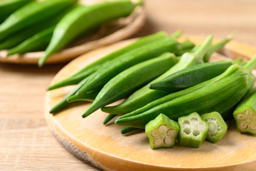 Fresh green okra