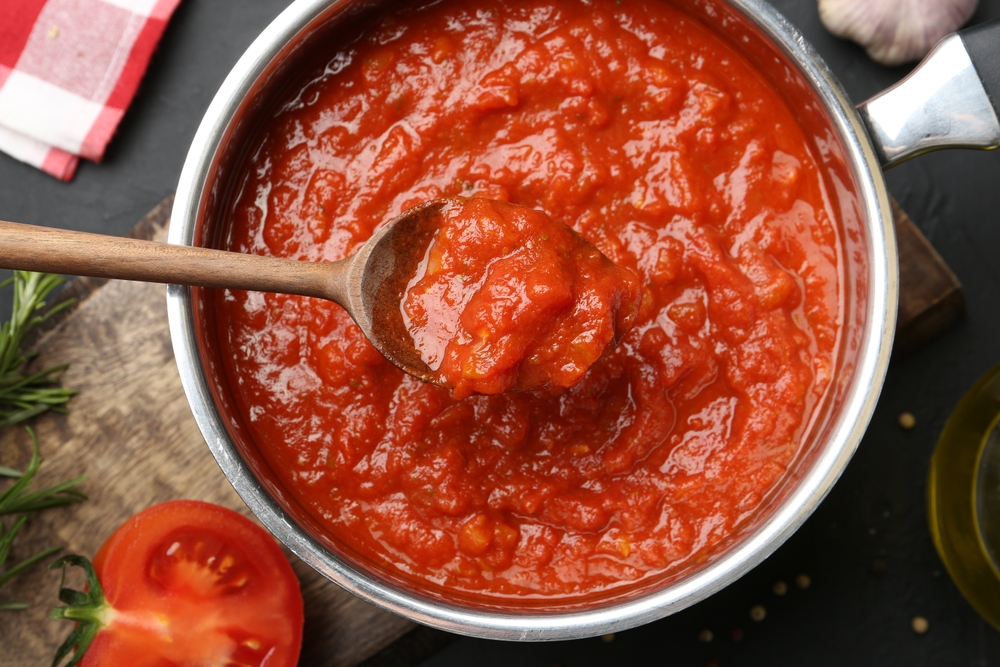 homemade tomato or spaghetti sauce in a pan