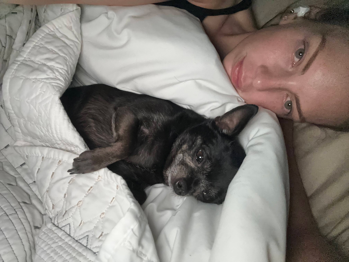 Amanda and Subi in the bed